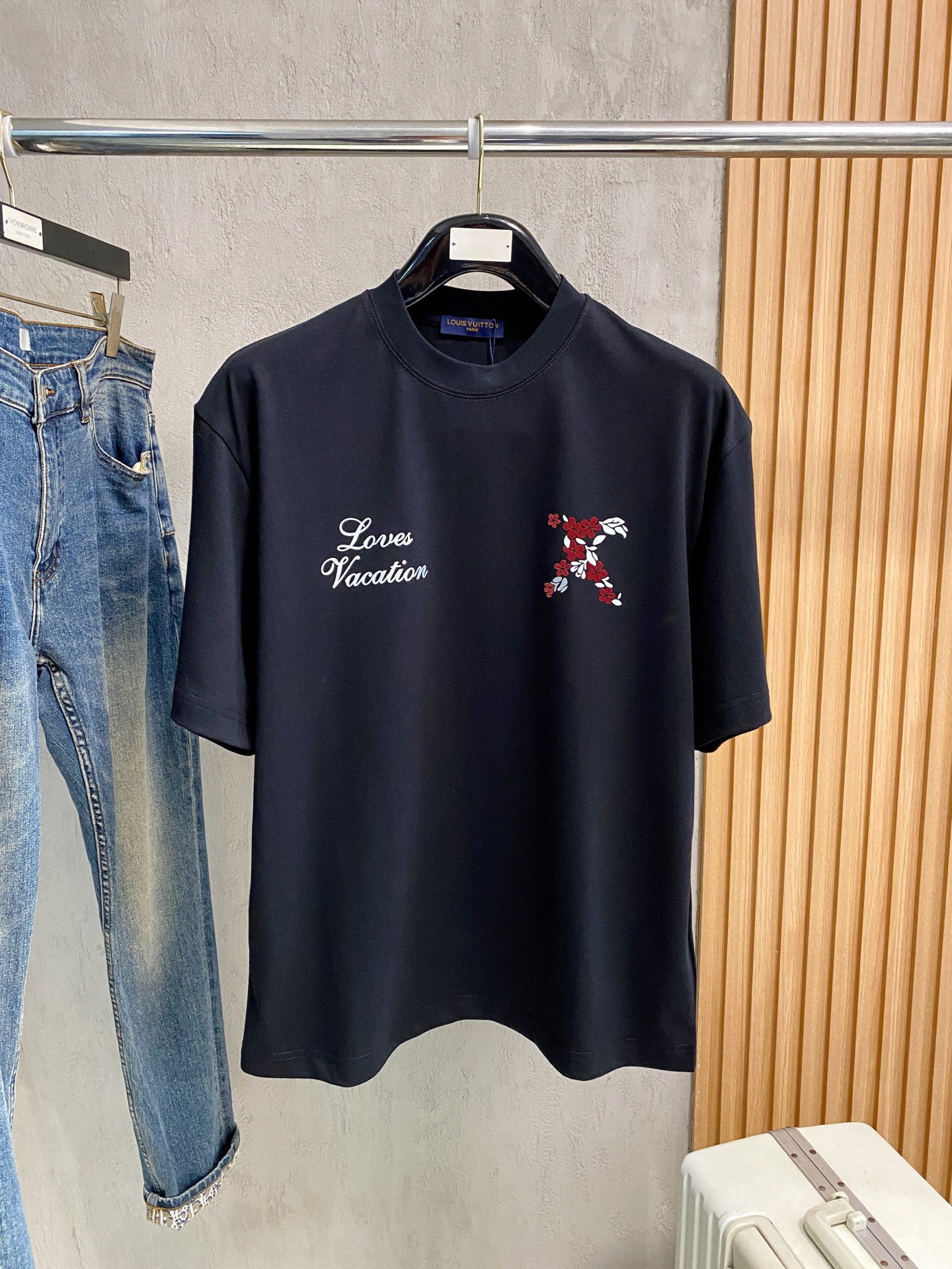 short sleeves